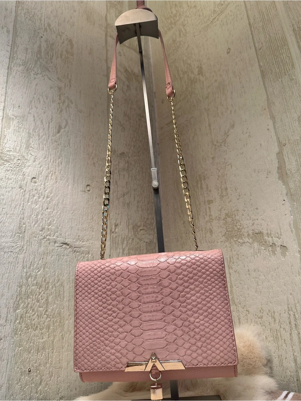 Pink Snake-Texture Chain Shoulder Bag - Picture 2 of 4